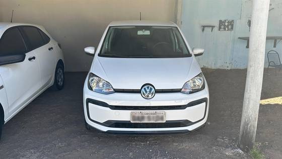 VOLKSWAGEN UP 1.0 MPI TOTAL FLEX 4P MANUAL VOLKSWAGEN UP 1.0 MPI TOTAL FLEX 4P MANUAL